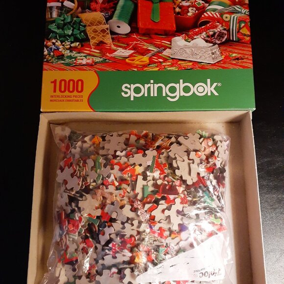 Springbok Jigsaw Puzzle Christmas It's A Wrap 1000 Pieces Complete - Picture 8 of 8